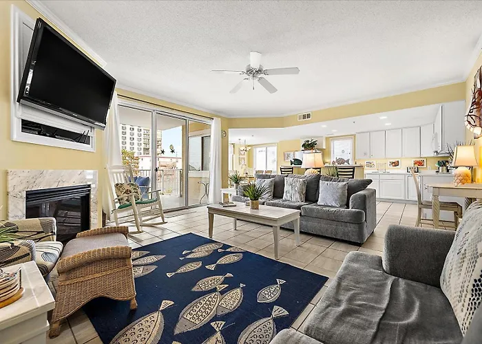Beautiful 3 Bedroom Steps From The Beach! Ocean Stadt