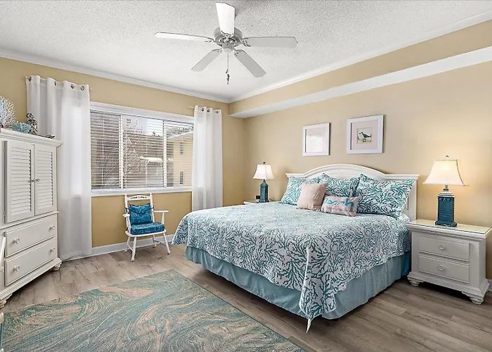Beautiful 3 Bedroom Steps From The Beach! *