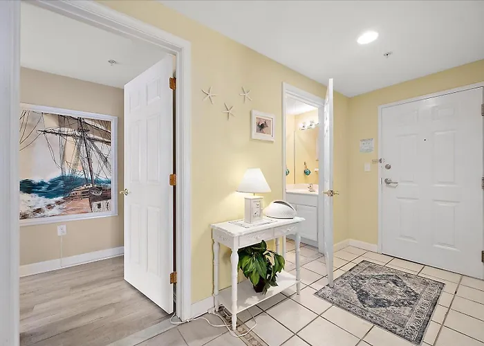 Beautiful 3 Bedroom Steps From The Beach! Ocean Stadt