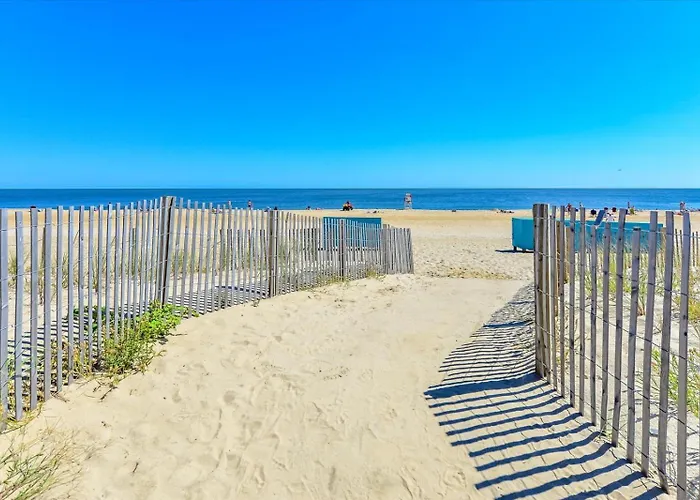 Beautiful 3 Bedroom Steps From The Beach! * Ocean Stadt